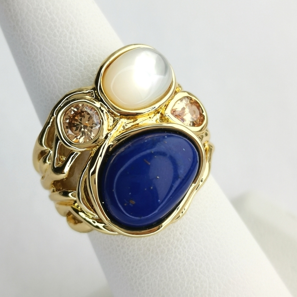 Nwt Mother of Pearl Topaz Cz and Lapis lazuli Ring size 8
